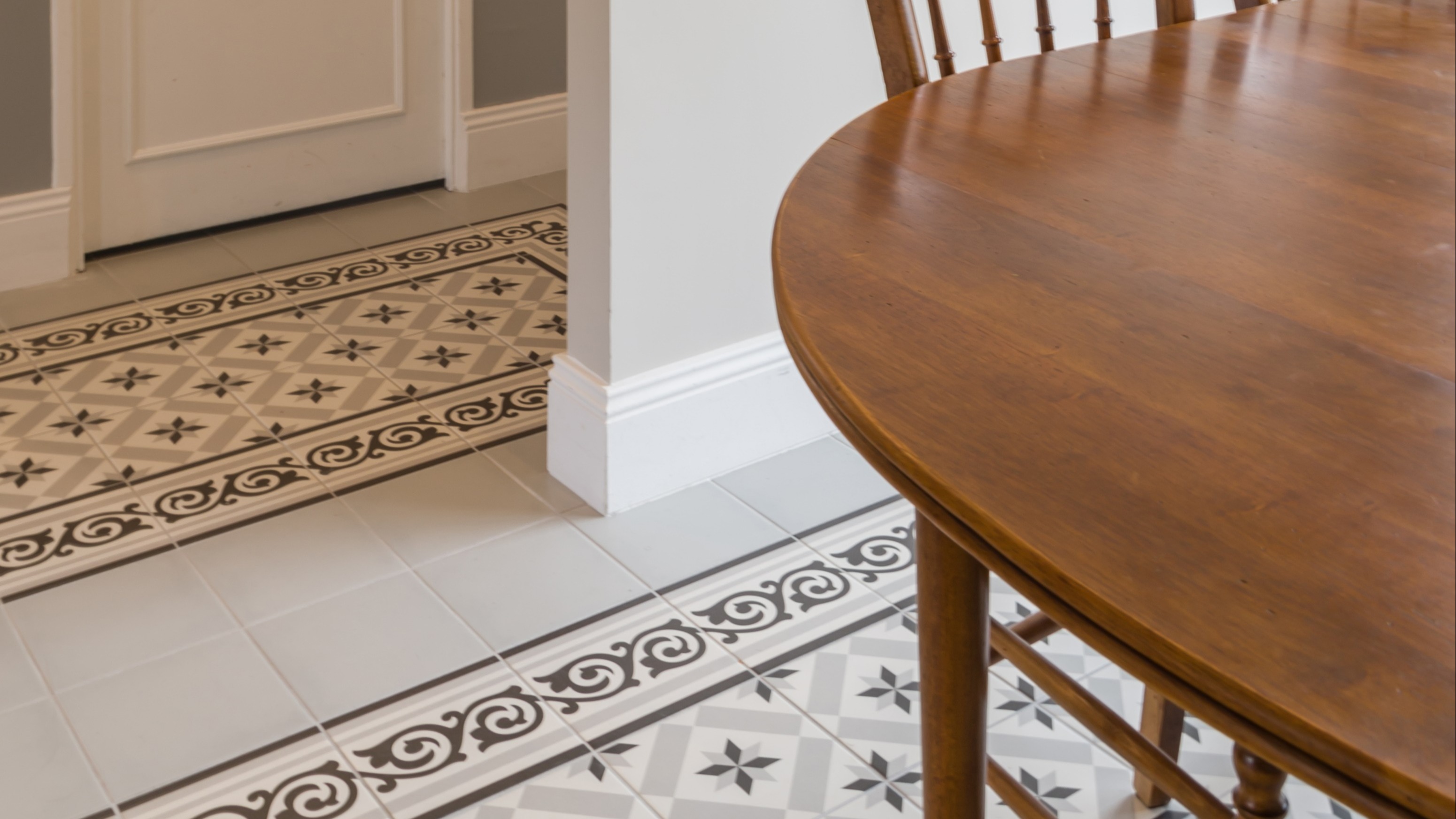 Carrousel_des-carreaux-de-ciment-pour-donner-du-cachet_2