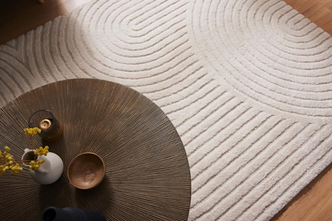 Quel tapis mettre sous une table ronde ?