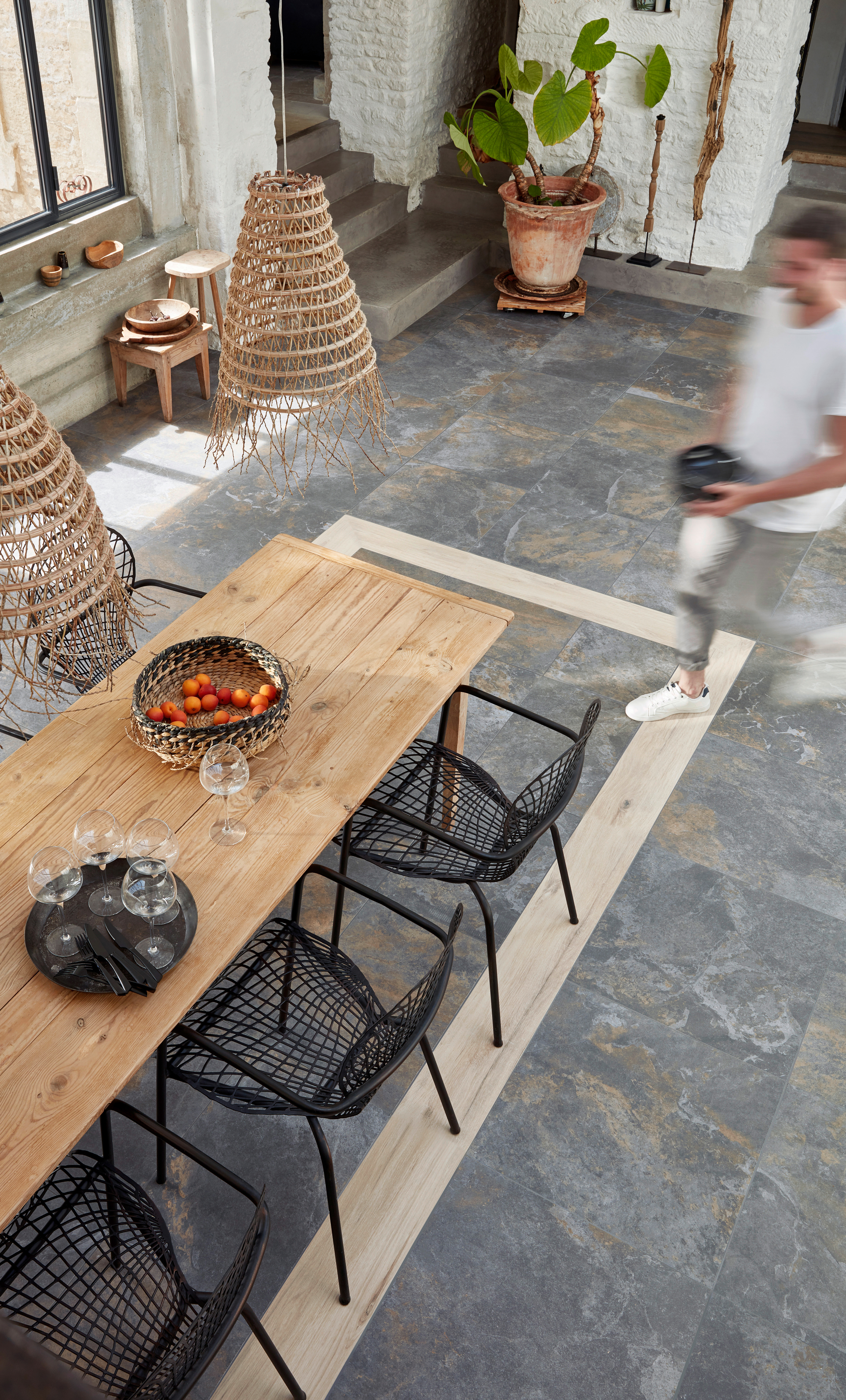 intérieur carrelage naturel