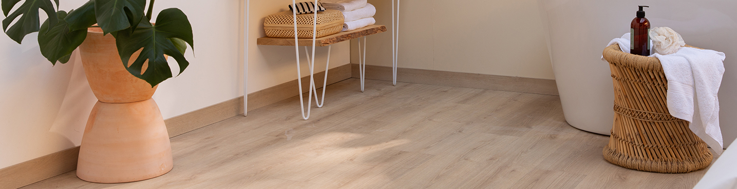 10 astuces avant la pose de son revêtement de sol en pièce humide