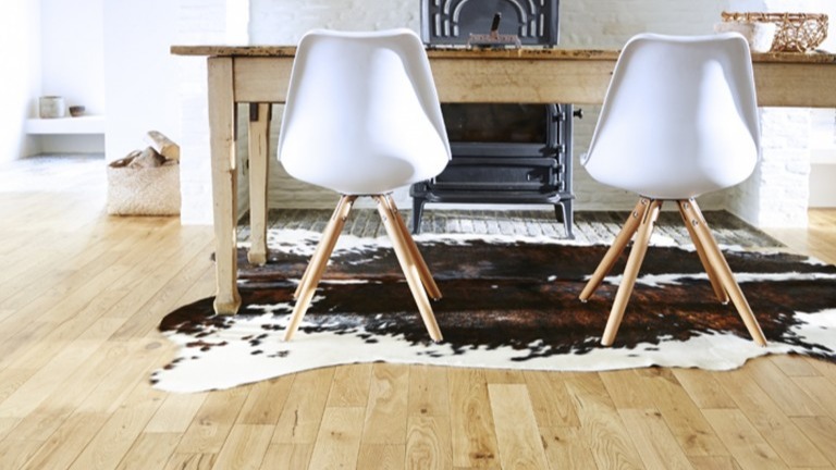 Image_text_les-tapis-en-peaux-se-reinventent