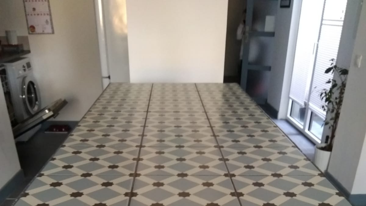 une-table-diy-en-carreaux-de-ciment_projet