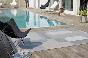 Quel carrelage choisir pour le fond de sa piscine ?